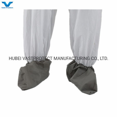 CE-categorie 3 type 5 6 Microporeuze witte eenmalige overalls met grijze anti-slip schoenbedekking
